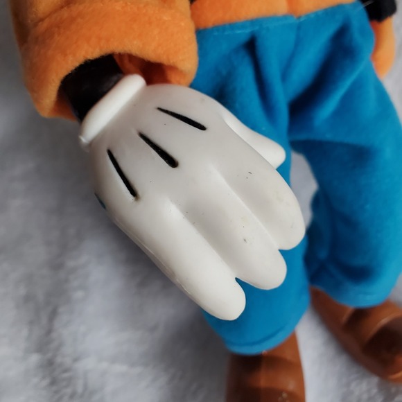 RARE - Vintage Walt Disney Goofy Doll Plush Figure Model Toy 70s 80s Rubber - Picture 4 of 10